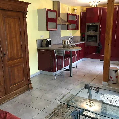 Les Menetriers アパート リボーヴィレ