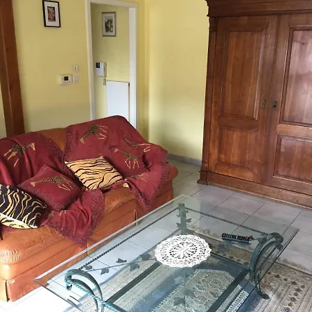 Les Menetriers Apartment *