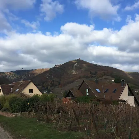 Les Menetriers アパート